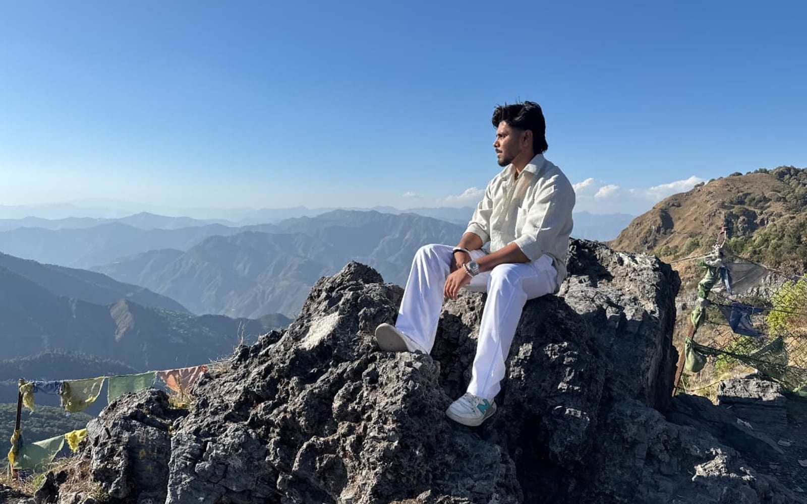 Chandrashila, Summit views above the clouds